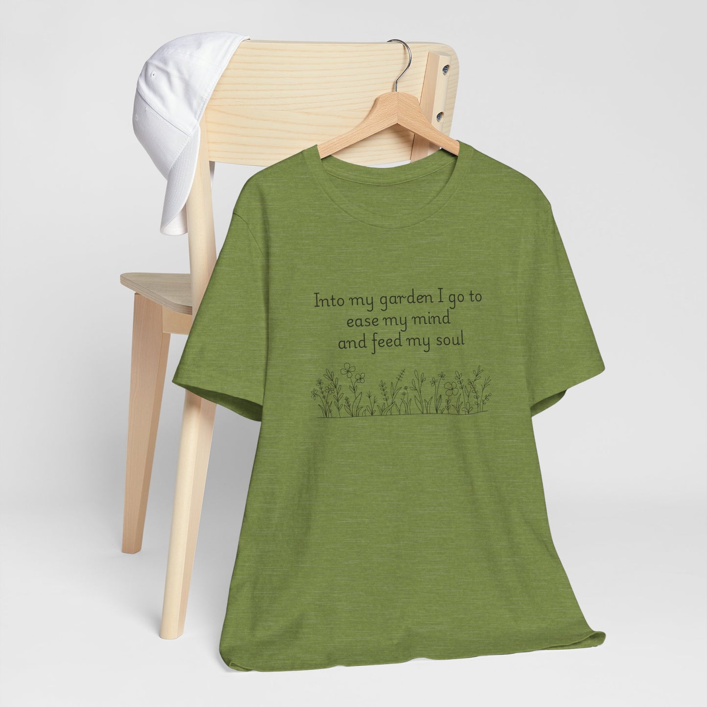 Into my garden I go - Unisex T Shirt