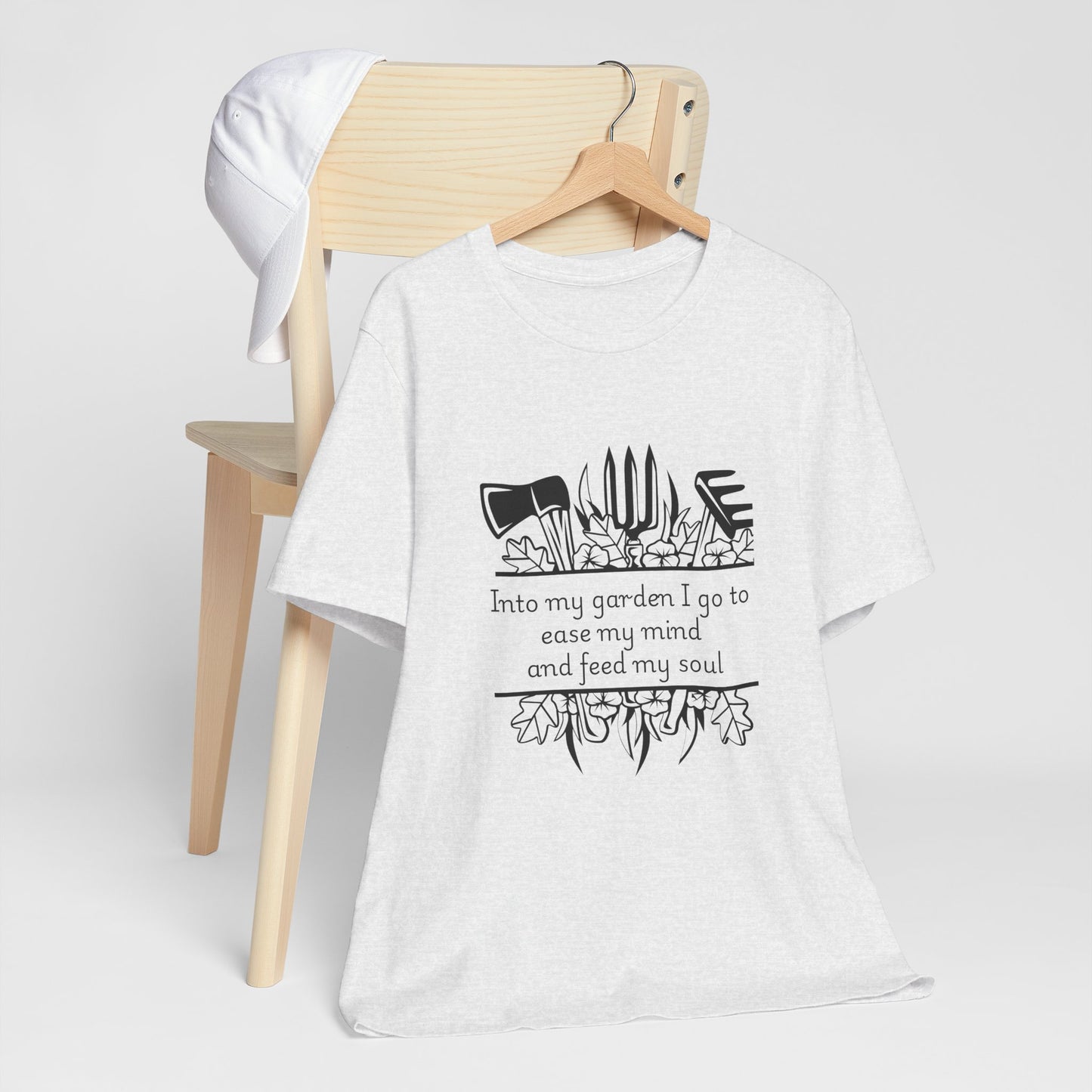 Into my garden I go - Unisex T Shirt