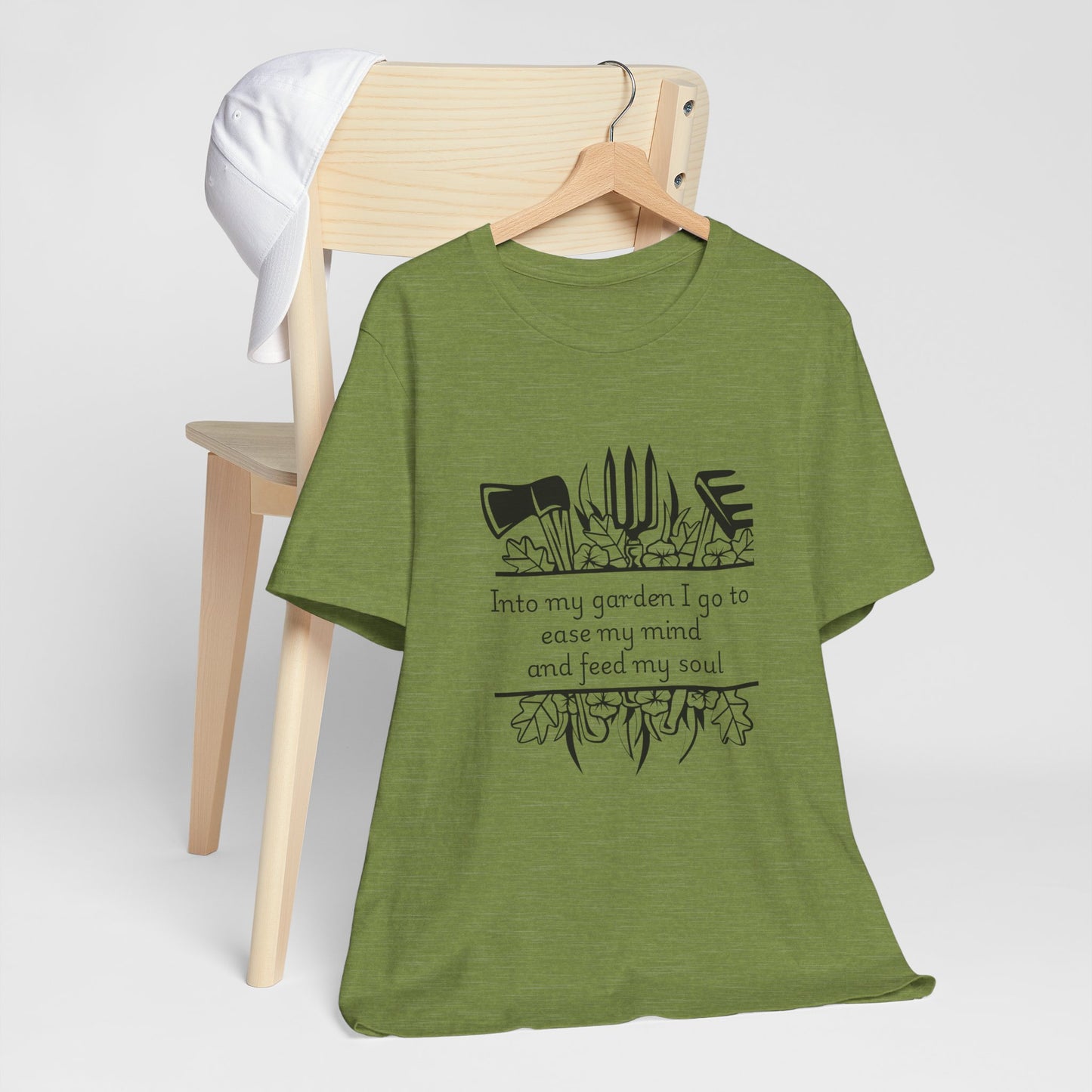 Into my garden I go - Unisex T Shirt