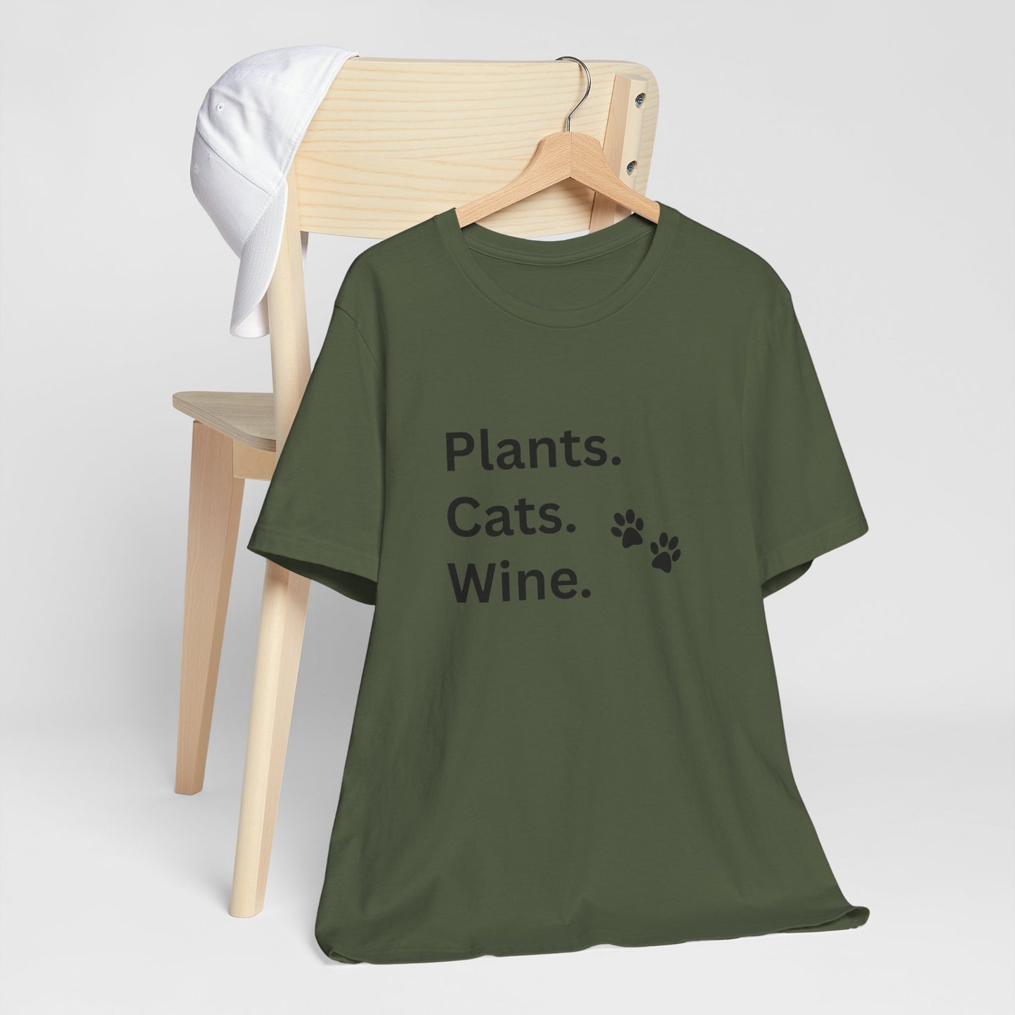 Plants, Cats and Wine - Unisex T-Shirt